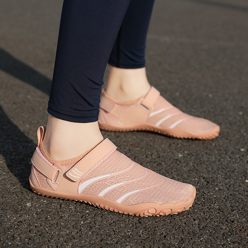 Zapatos de agua con vadeo para deportes al aire libre con características antideslizantes y resistentes a los cortes