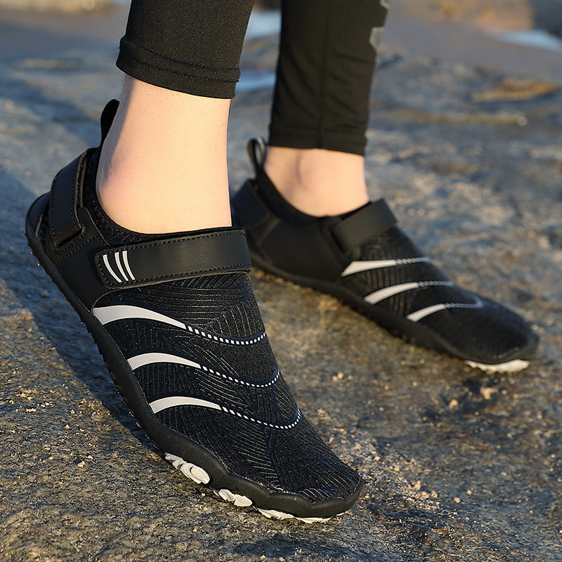 Zapatos de agua con vadeo para deportes al aire libre con características antideslizantes y resistentes a los cortes